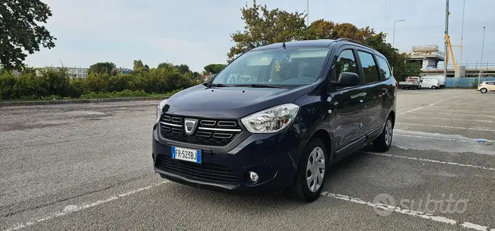 Dacia Lodgy