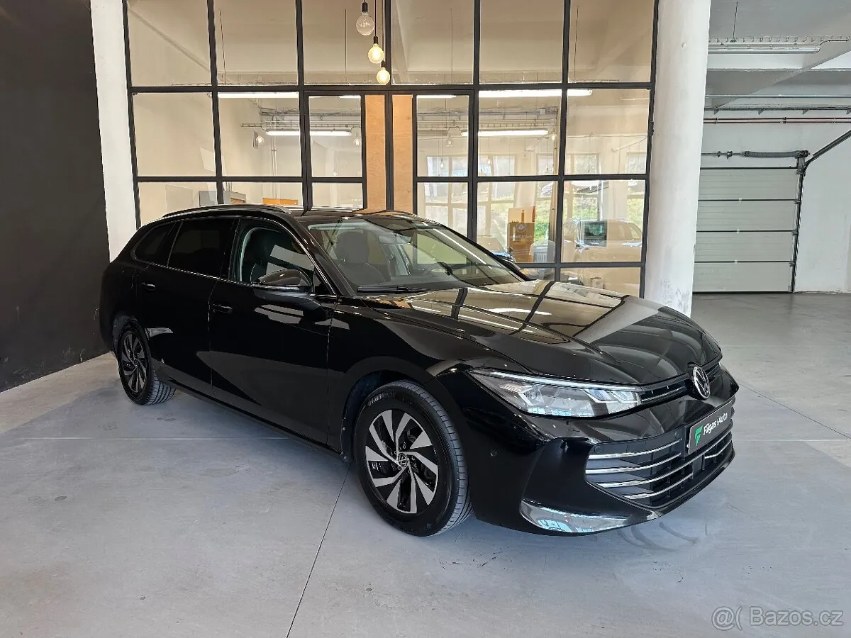 Volkswagen Passat Variant 2024 photo 3