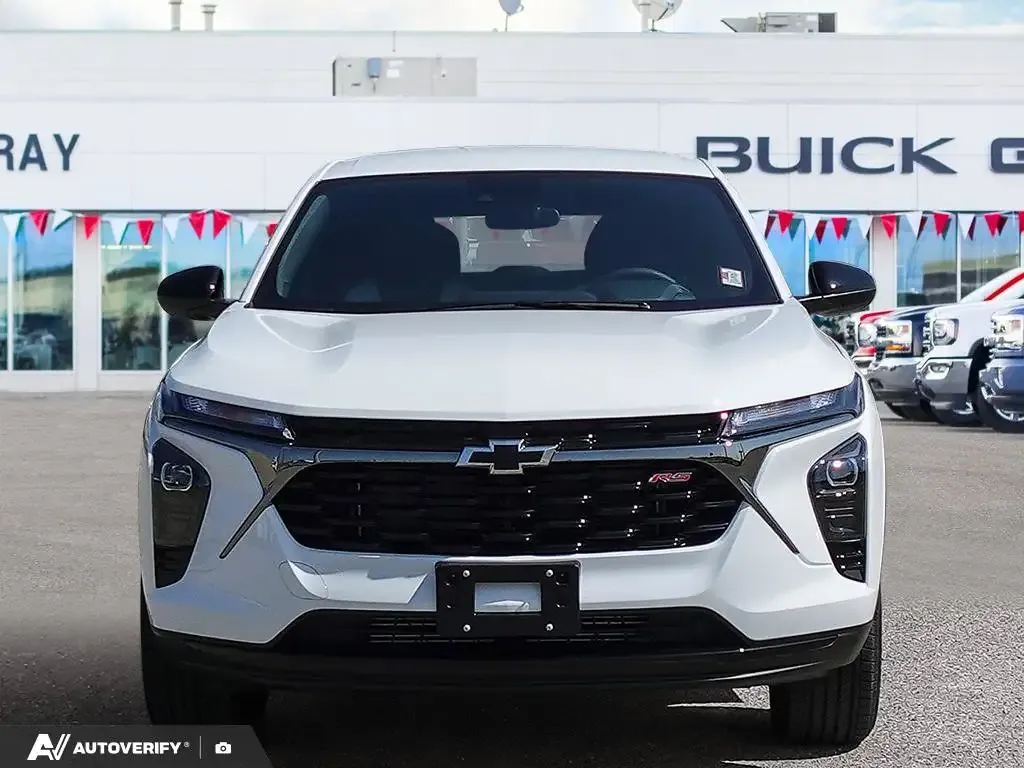 Chevrolet Trax 2026 photo 2