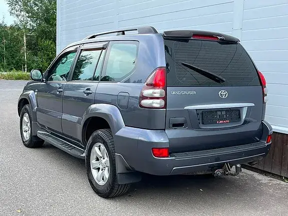 Toyota Land Cruiser 2007 photo 4