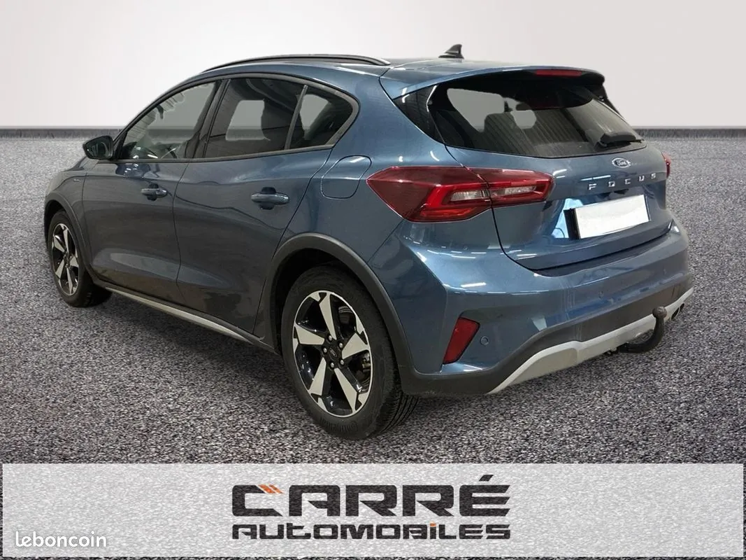 Ford Focus 2024 photo 3