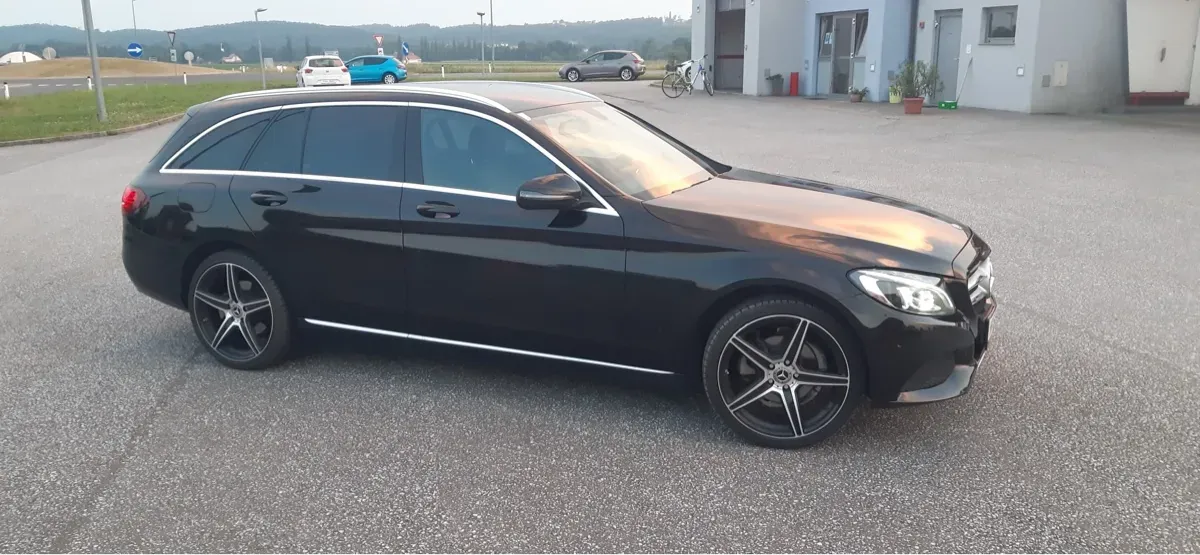 Mercedes-Benz C-Class 2017 photo 3