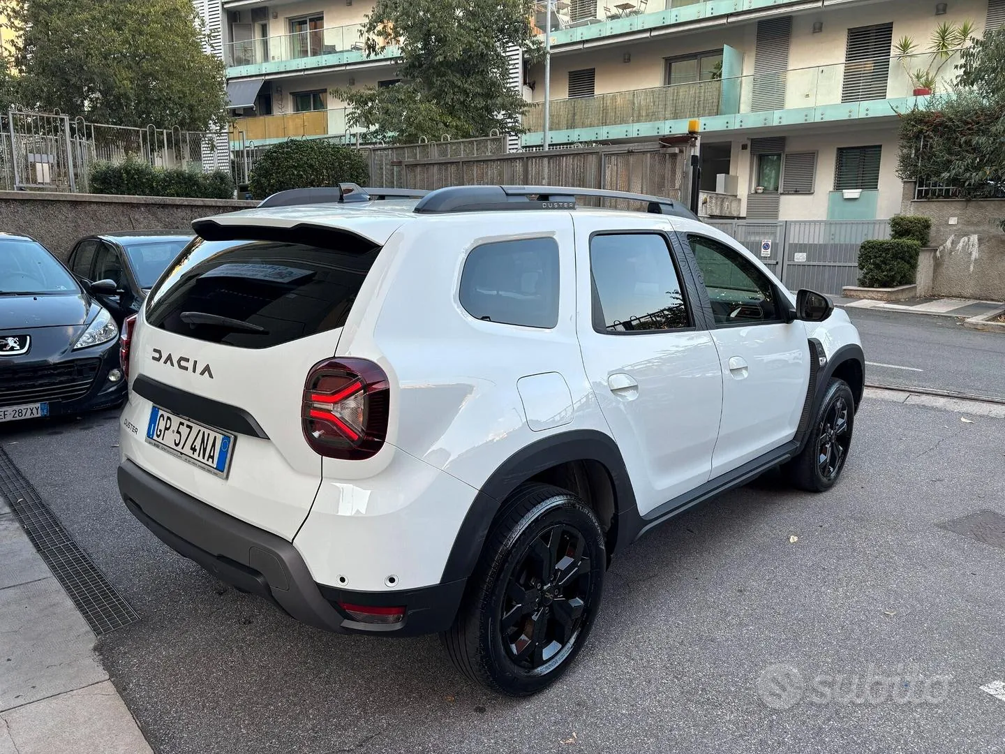 Dacia Duster 2023 photo 2