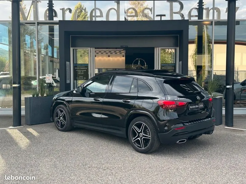 Mercedes-Benz Gla 2023 photo 3