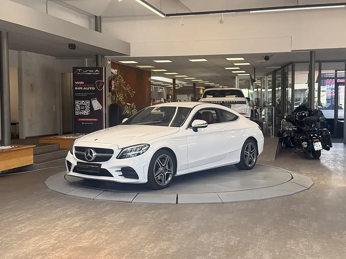 Mercedes-Benz C-Class 2019 photo 2