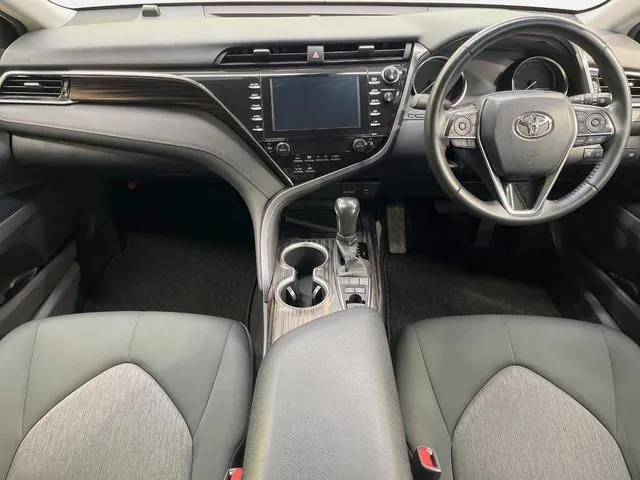 Toyota Camry 2017 photo 2
