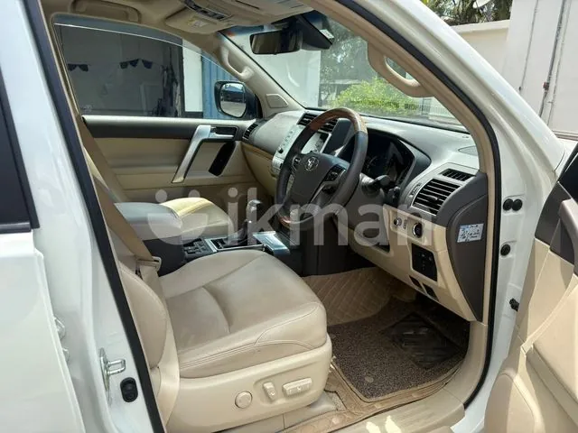 Toyota Land Cruiser Prado 2023 photo 4