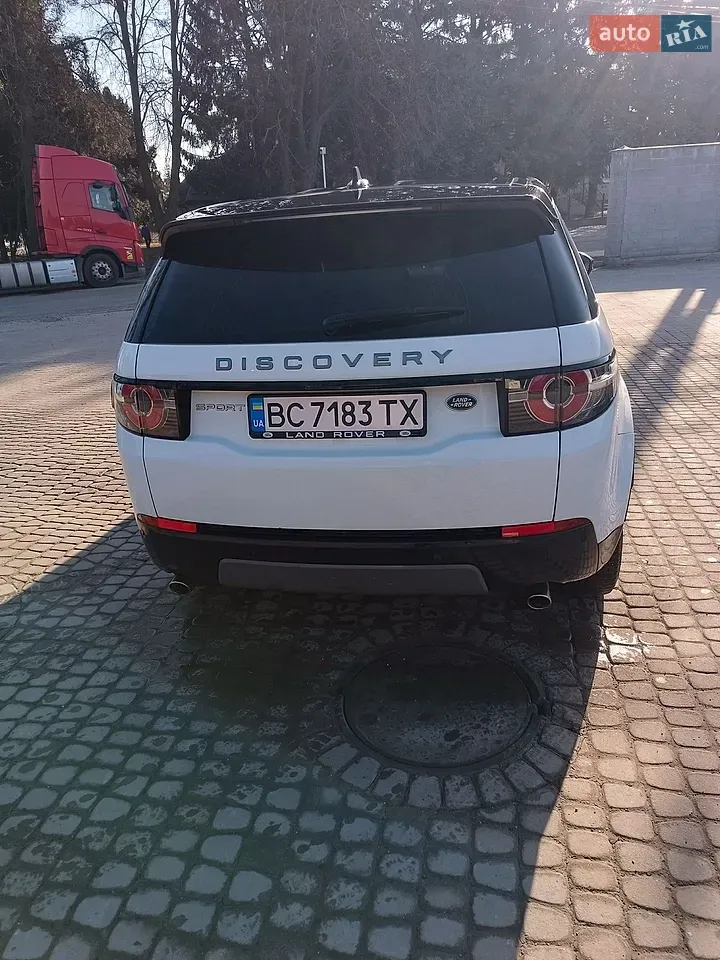 Land Rover Discovery Sport 2016 photo 3