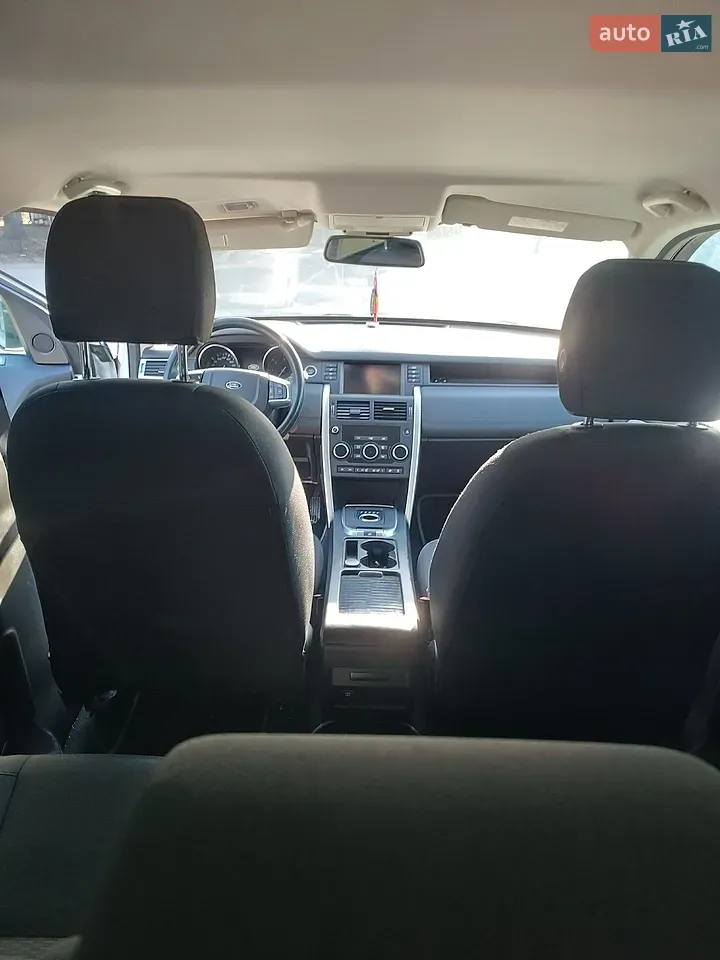 Land Rover Discovery Sport 2016 photo 5