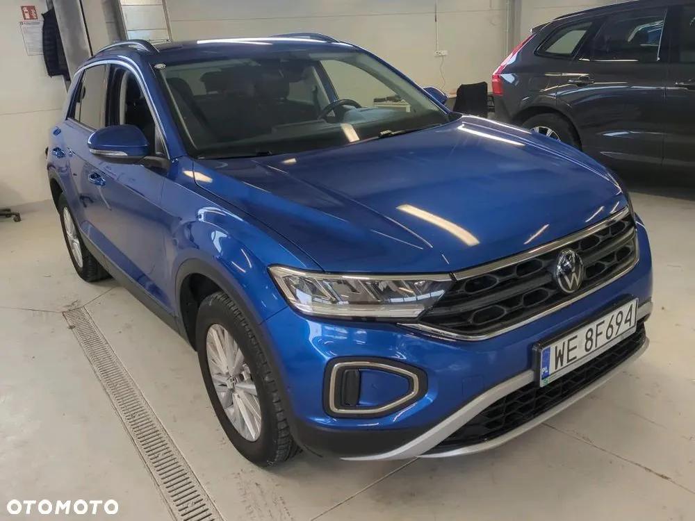 Volkswagen T-Roc 2023 photo 2