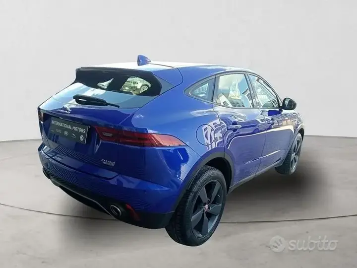 Jaguar E-Pace 2019 photo 2