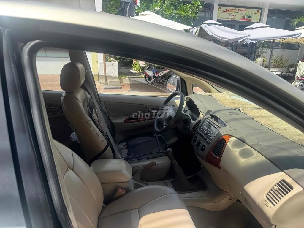 Toyota Innova 2008 photo 5