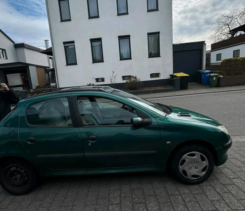 Peugeot 206