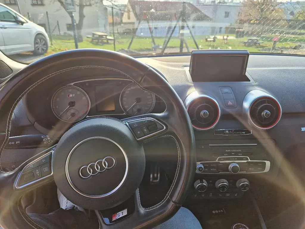 Audi A1 2017 photo 3