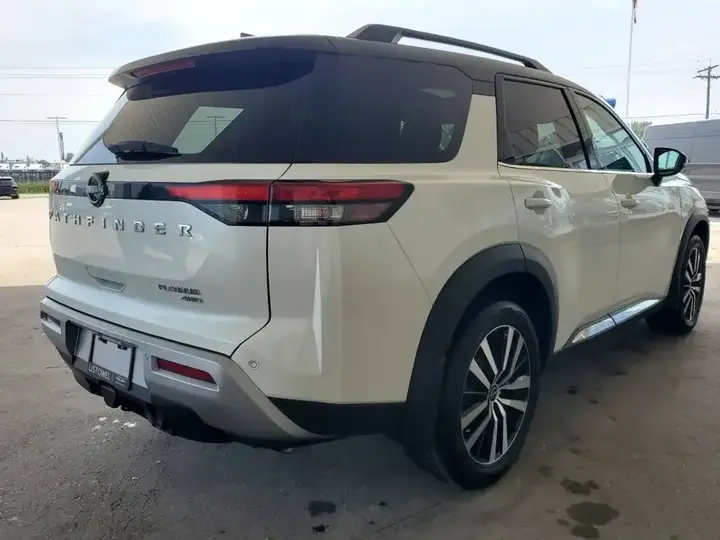Nissan Pathfinder 2023 photo 5