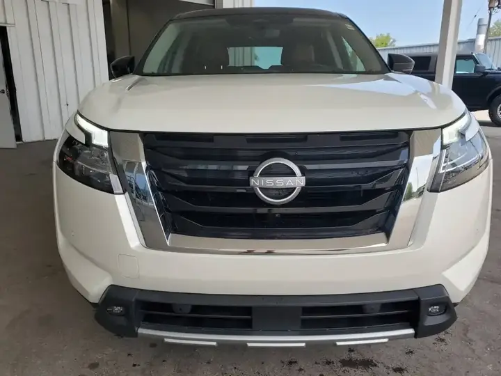 Nissan Pathfinder 2023 photo 2