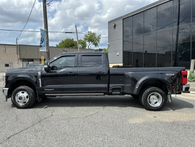 Ford F350 2024 photo 3