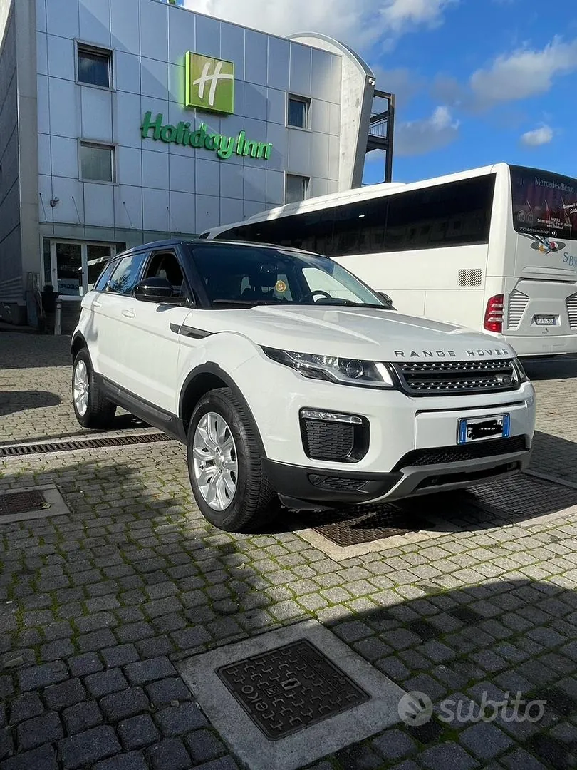 Land Rover Evoque 2018 photo 2