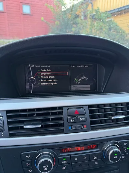 BMW 320D 2012 photo 3
