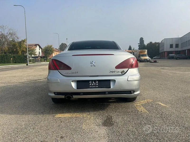Peugeot 307 2003 photo 3