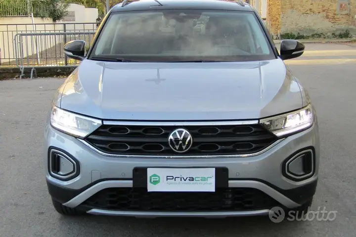 Volkswagen T-Roc 2025 photo 2