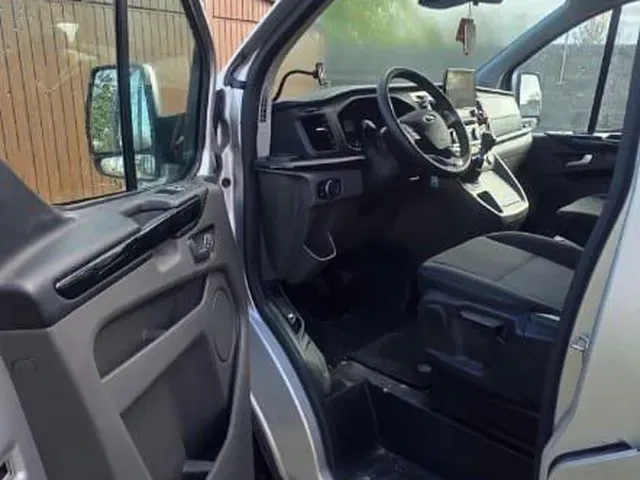 Ford Tourneo Custom 2023 photo 4