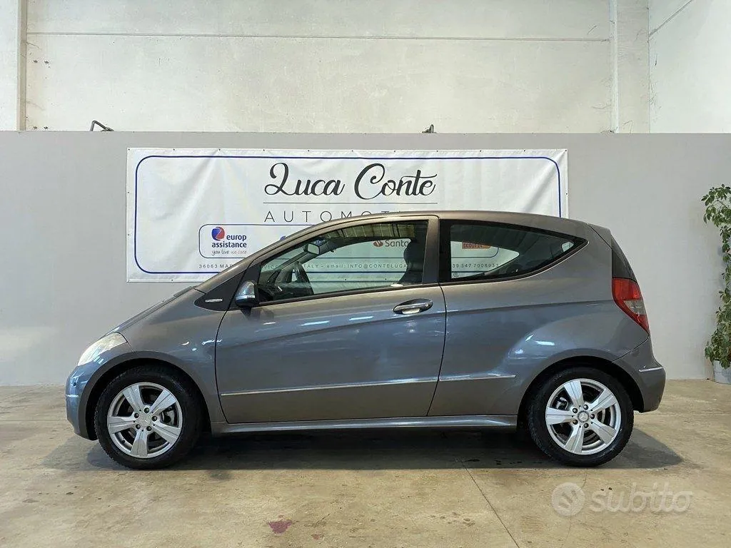 Mercedes-Benz A-Class 2010 photo 3