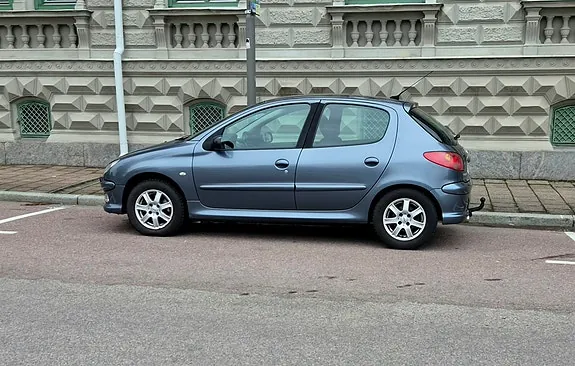 Peugeot 206 2007 photo 3