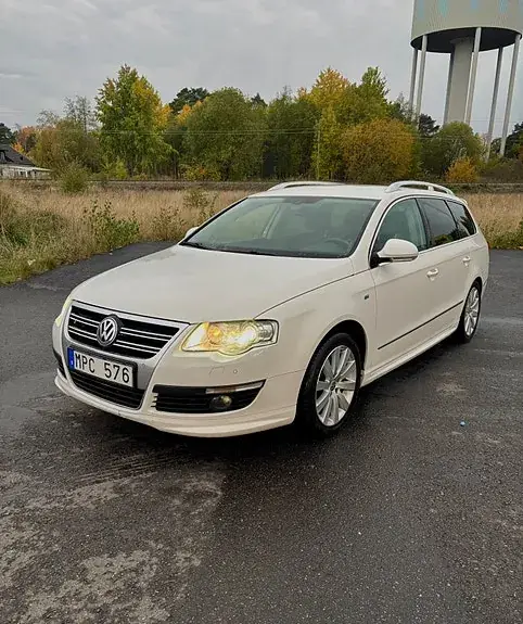 Volkswagen Passat 2010 photo 2