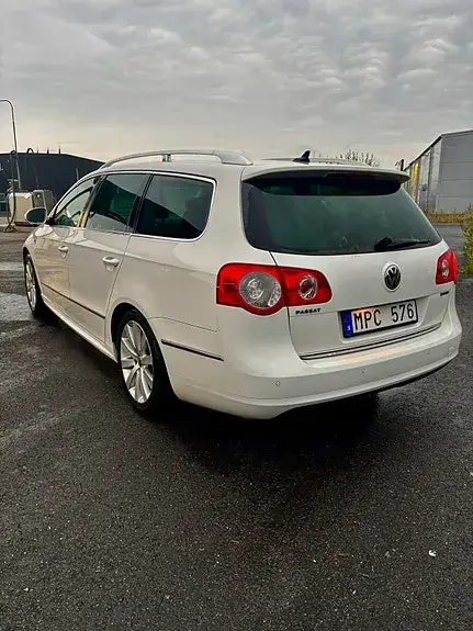 Volkswagen Passat 2010 photo 3