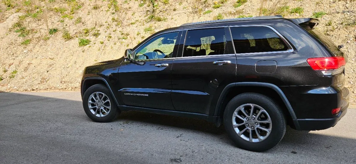 Jeep Grand Cherokee 2015 photo 3
