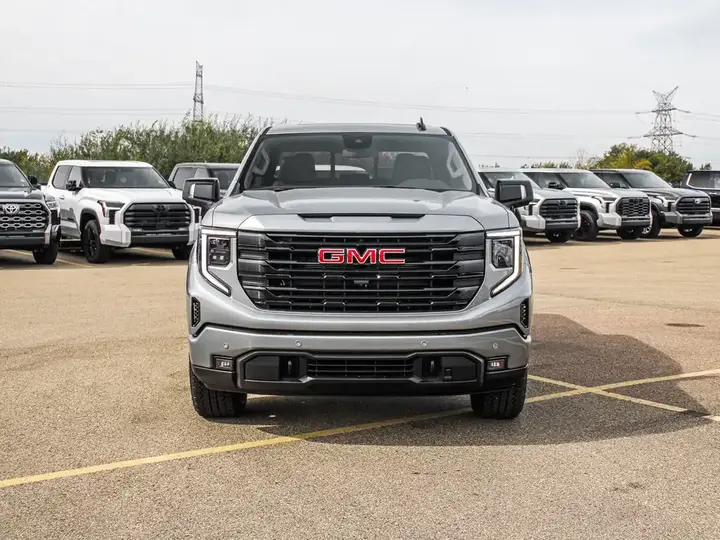 GMC Sierra 1500 2026 photo 3