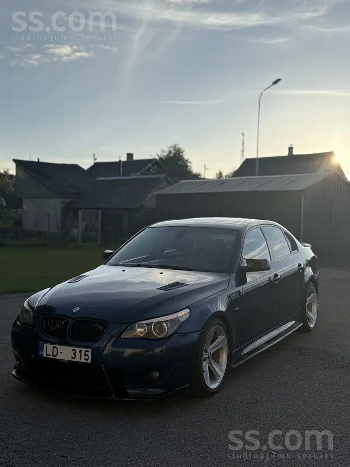 BMW 530