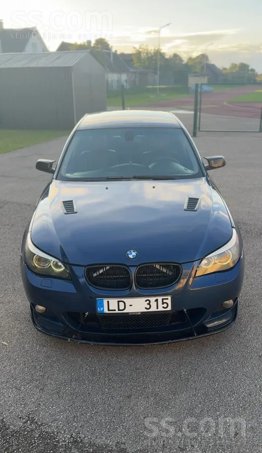 BMW 530 2004 photo 4