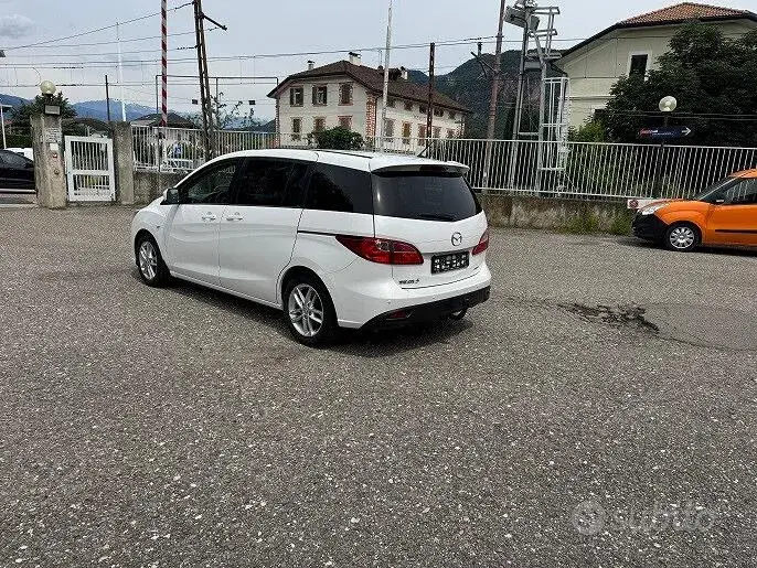 Mazda Mazda5 2012 photo 4