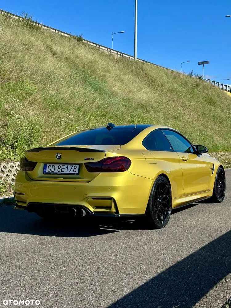 BMW M4 2016 photo 4