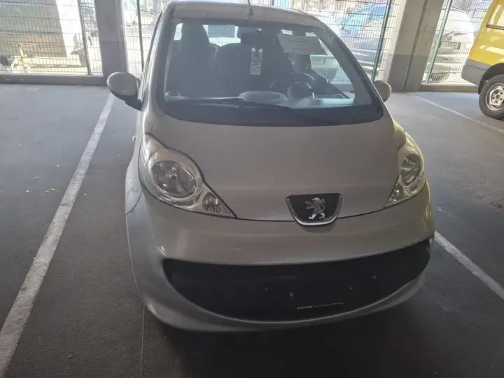 Peugeot 107 2009 photo 3