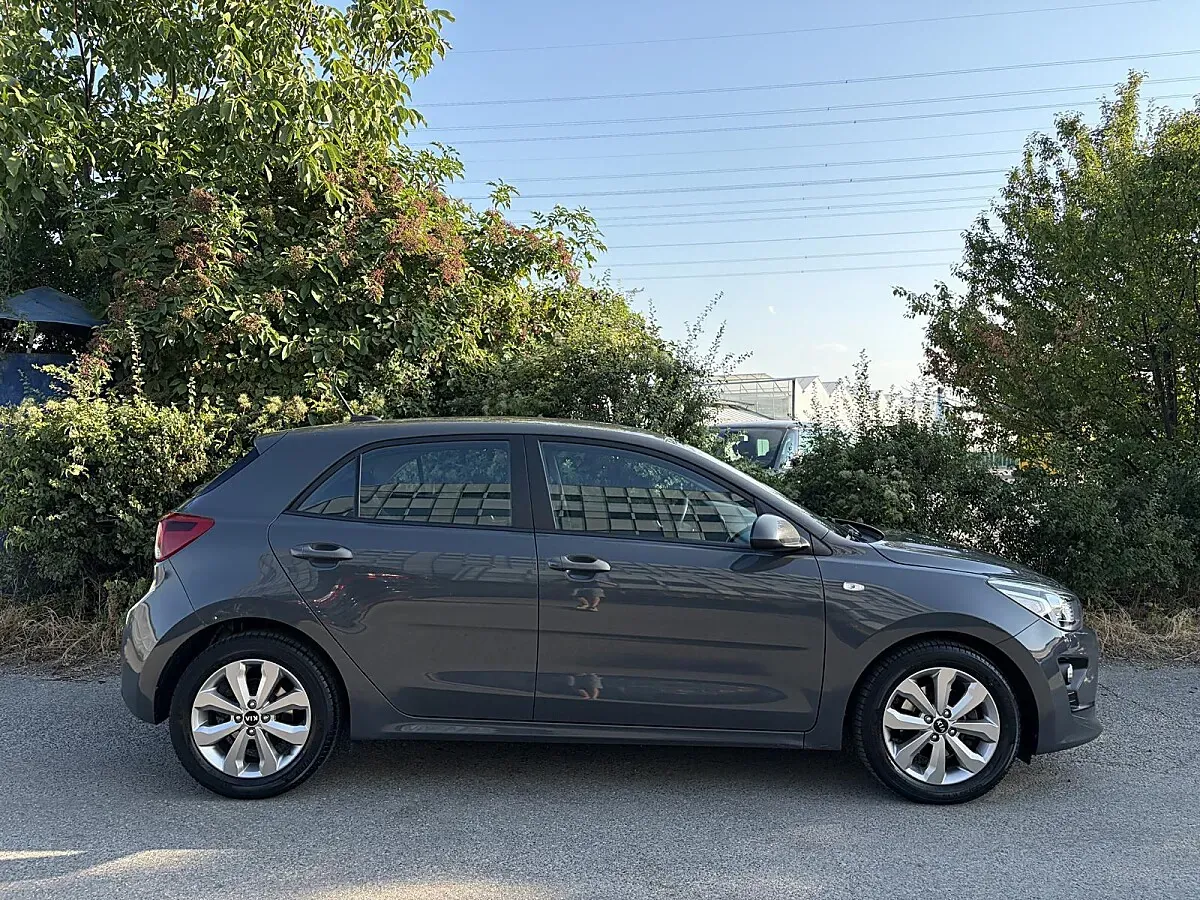 Kia Rio 2021 photo 2