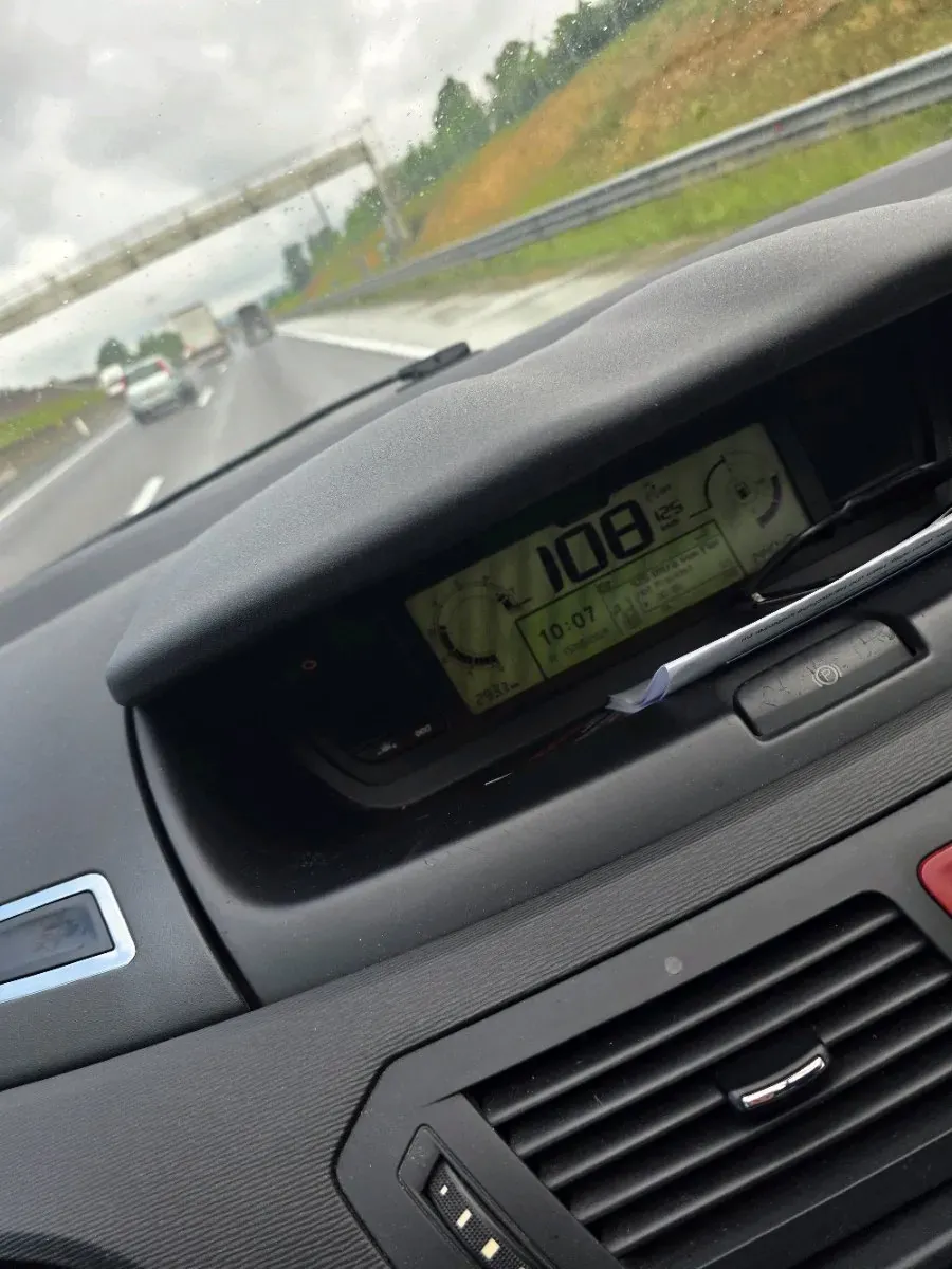 Citroen C4 Picasso 2012 photo 3