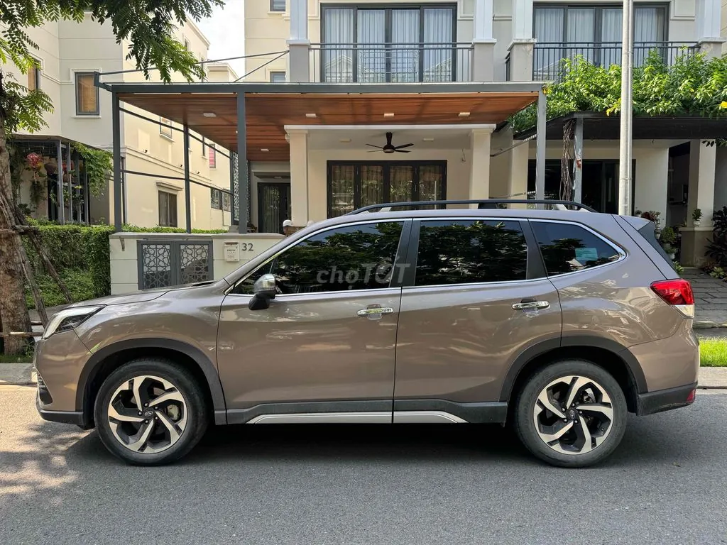 Subaru Forester 2023 photo 4