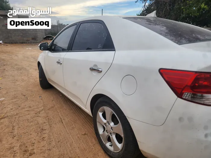 Kia Forte 2008 photo 3