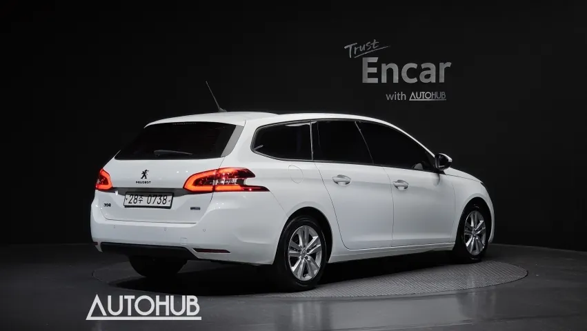 Peugeot 308 2015 photo 2