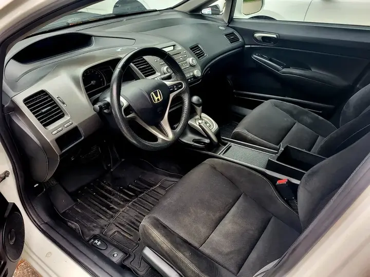 Honda Civic 2010 photo 5