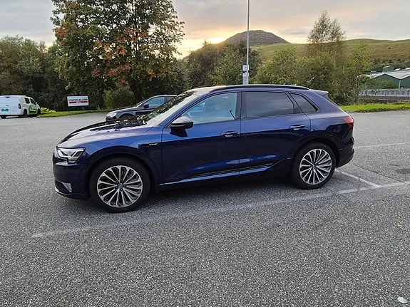 Audi E-Tron 2020 photo 2