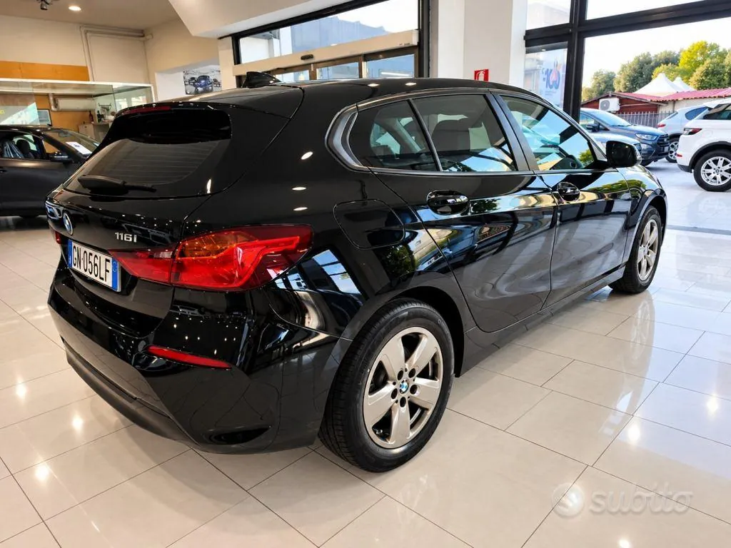 BMW 1 Series 2023 photo 4