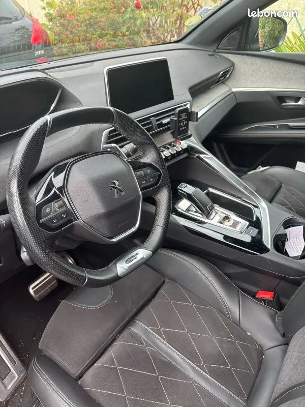 Peugeot 5008 2020 photo 3
