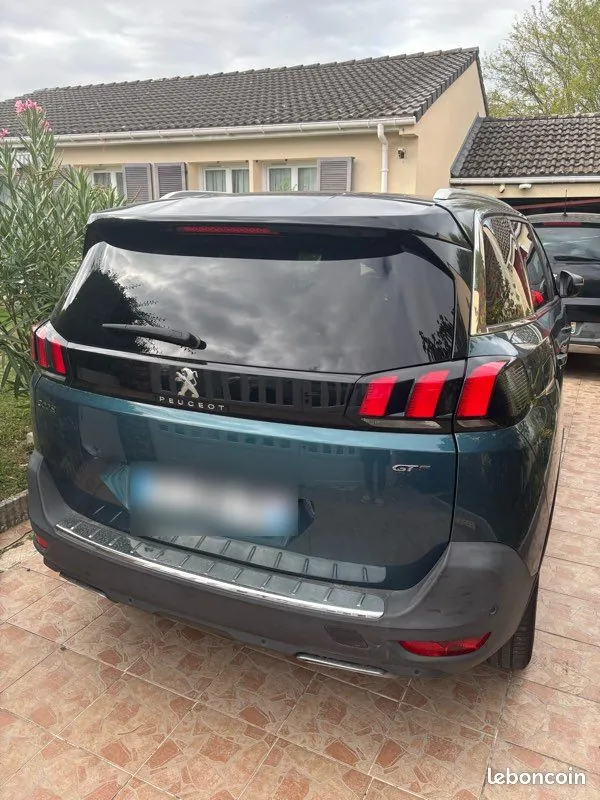Peugeot 5008 2020 photo 2