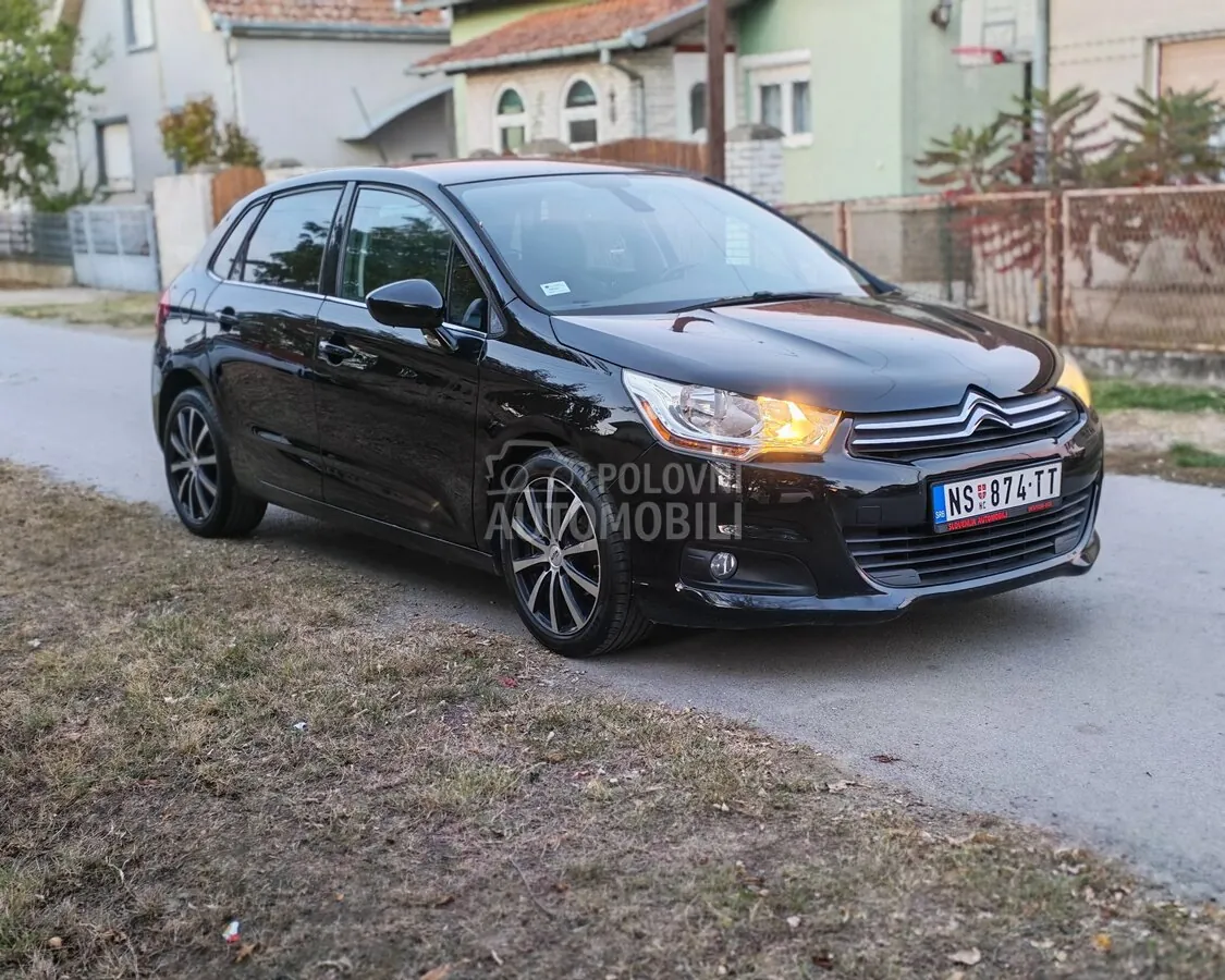 Citroen C4 2011 photo 4