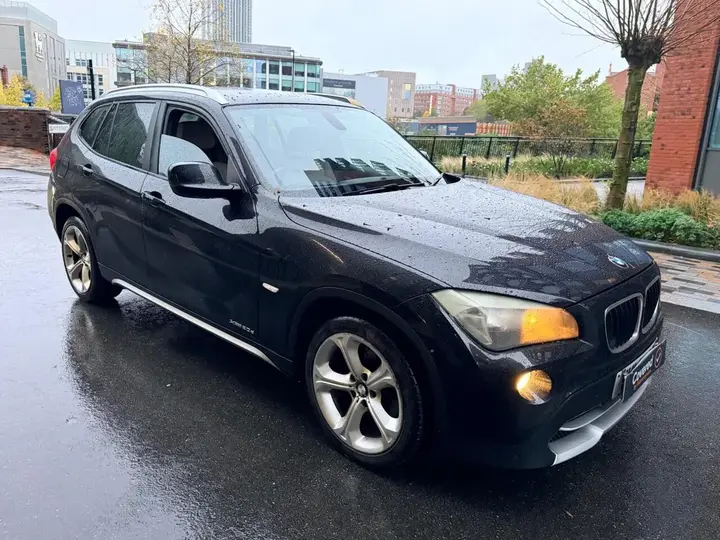 BMW X1 2011 photo 2