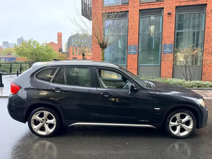 BMW X1 2011 photo 4